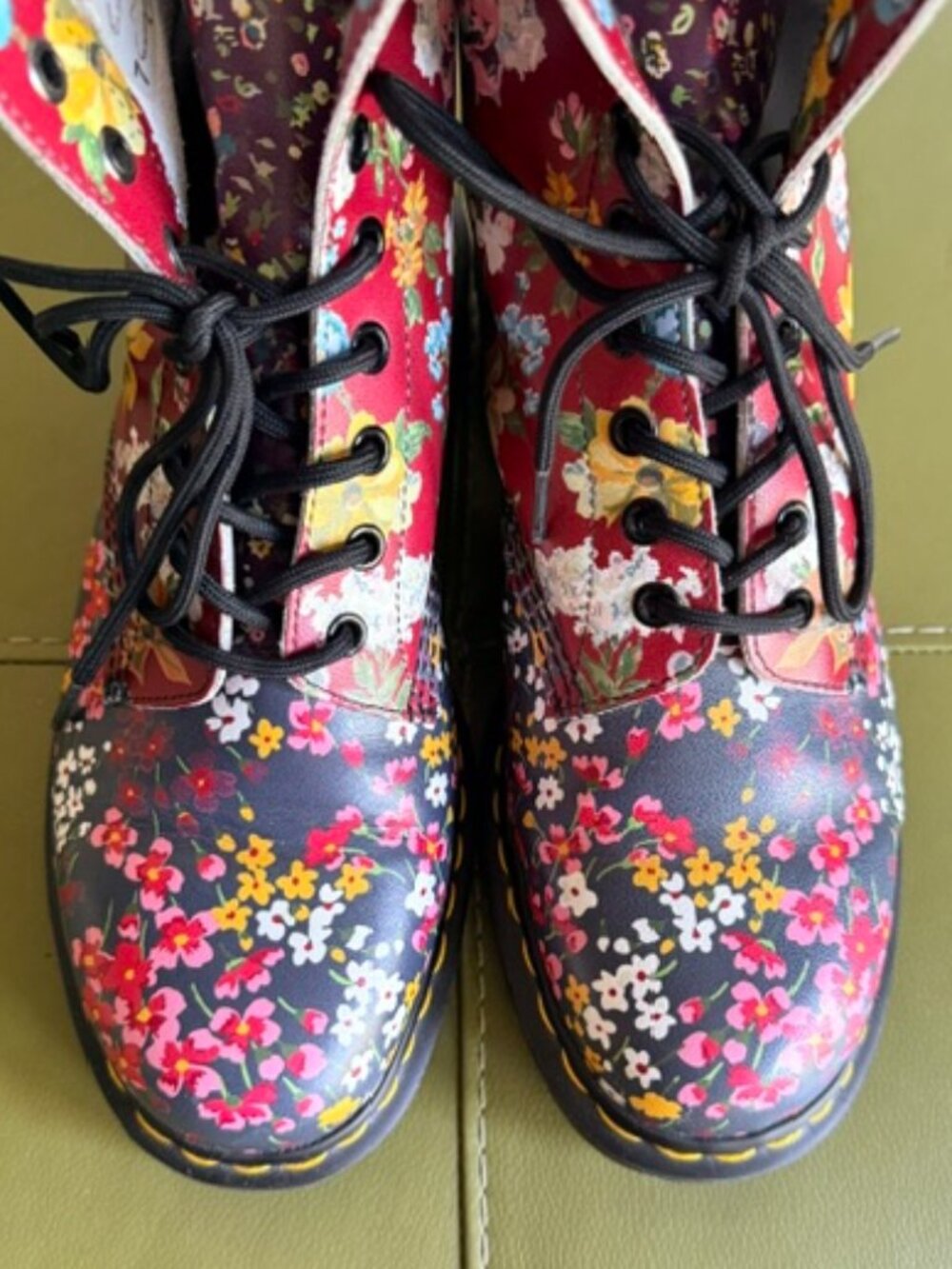 Dr. Martens 1460 Pascal floral boots size US W 11 / UK 9 GUC - Picture 5 of 12